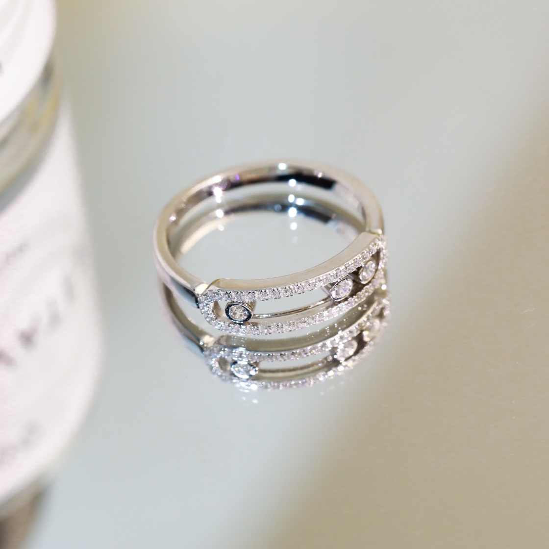 Messika Move by Gigi Hadid ring 18k white gold clear diamonds 54