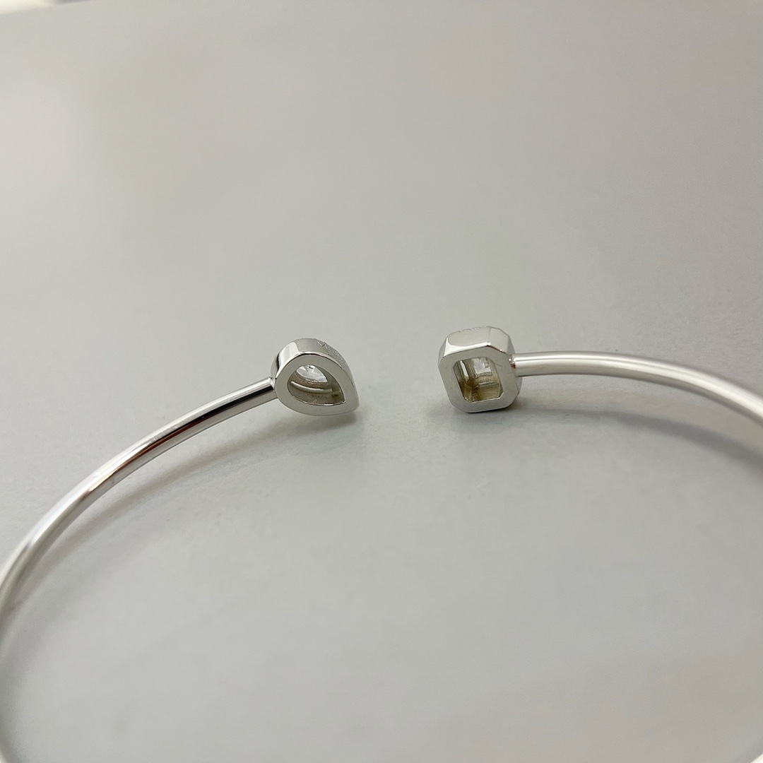 Messika My Twin bracelet white gold with clear diamonds 17
