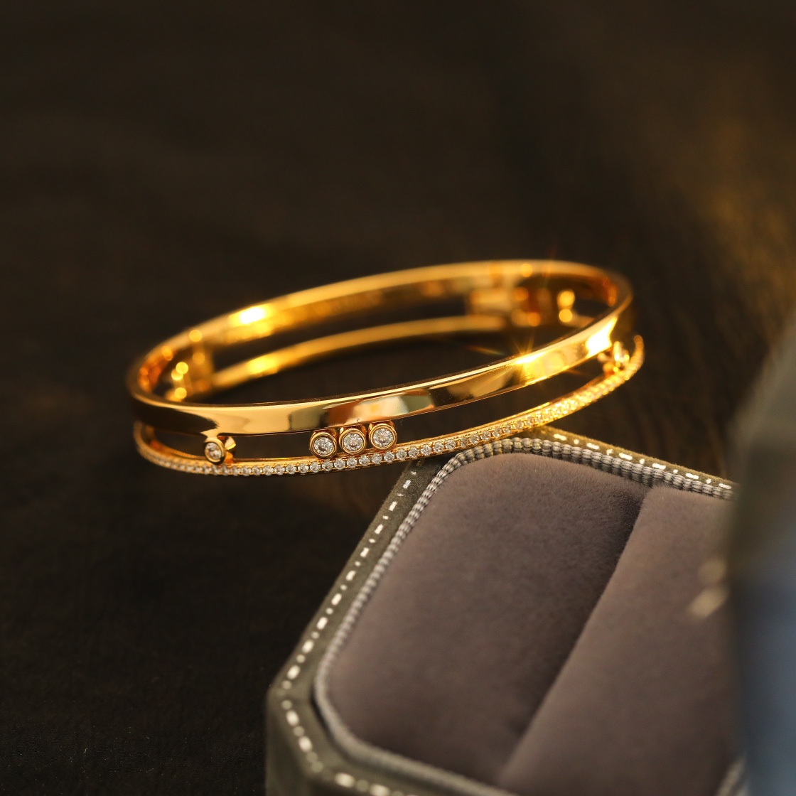 Messika MOVE ROMANE bracelet 18K yellow gold with clear diamonds 18K white gold with clear diamonds 17cm