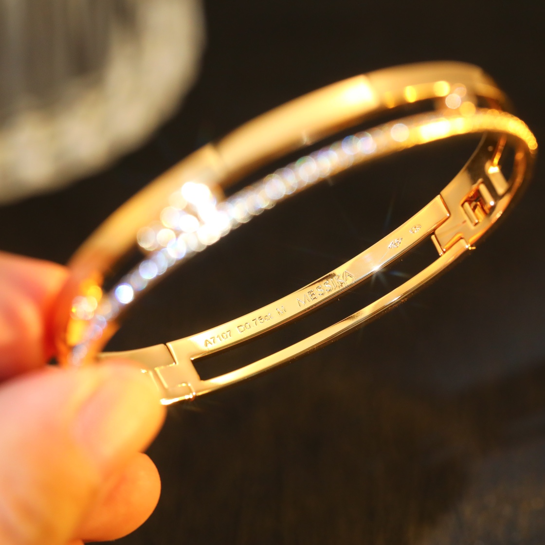 Messika MOVE ROMANE bracelet 18K yellow gold with clear diamonds 18K white gold with clear diamonds 17cm