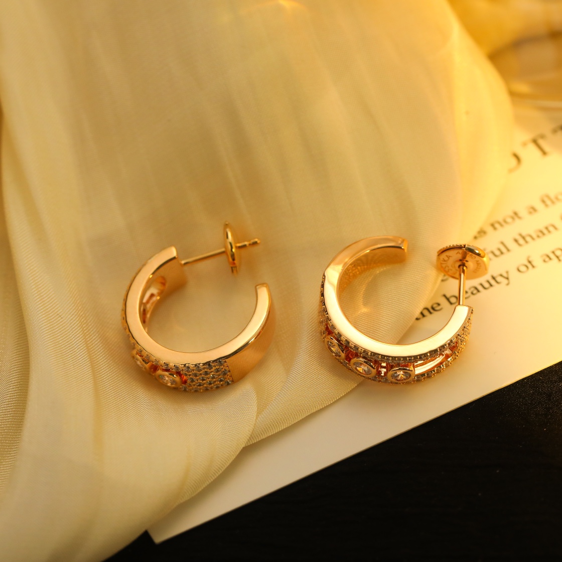 Messika Move Uno earrings 18k rose gold with clear diamonds 15mm hoop diameter