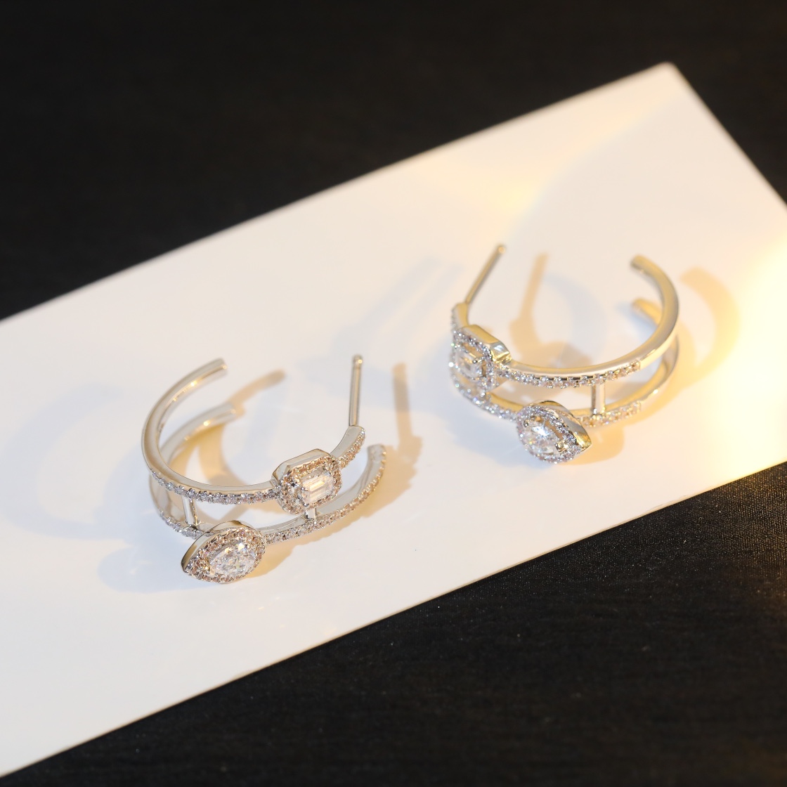 Messika My Twin earrings 18k white gold with clear diamonds 12mm hoop diameter