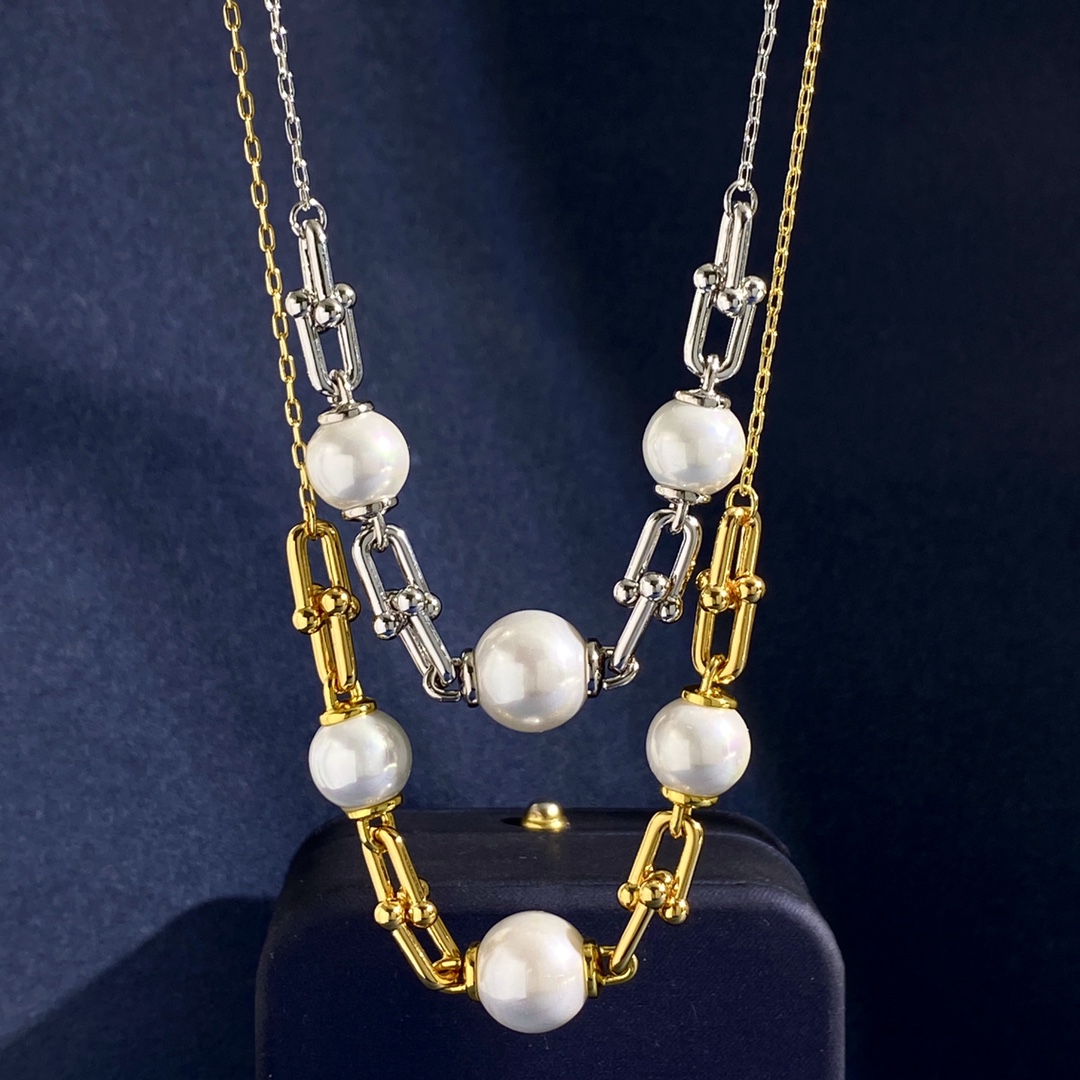 Tiffany HardWear Pearl Link Necklace necklace Gold-toned metal with white freshwater pearls also available in silver-toned metal with white freshwater pearls 18 inches with 2 inch extender