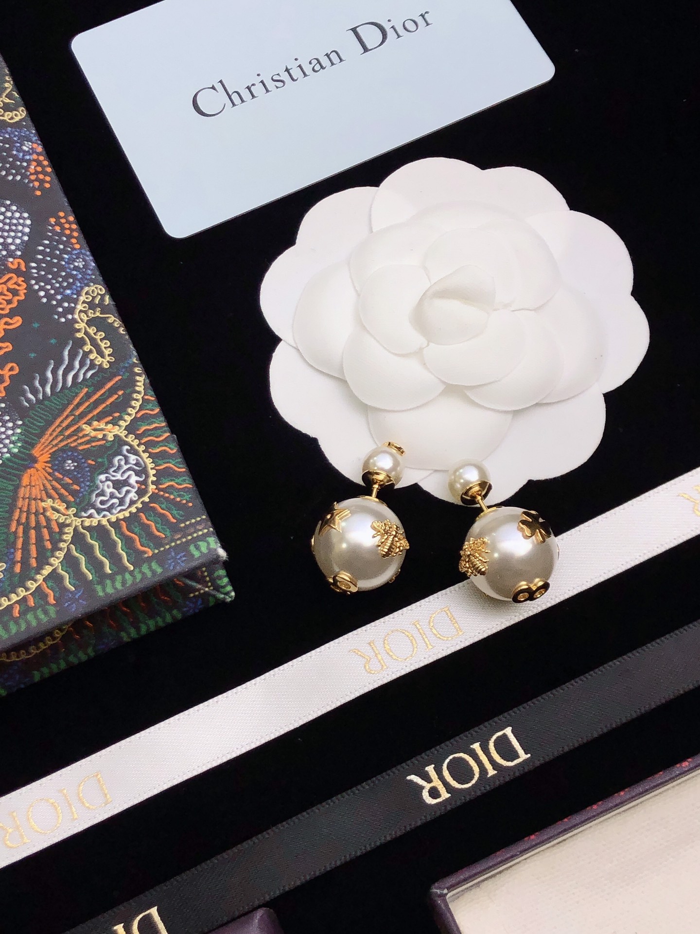 Dior Dior Tribales CD earrings gold-tone metal white pearl 1 5cm drop length