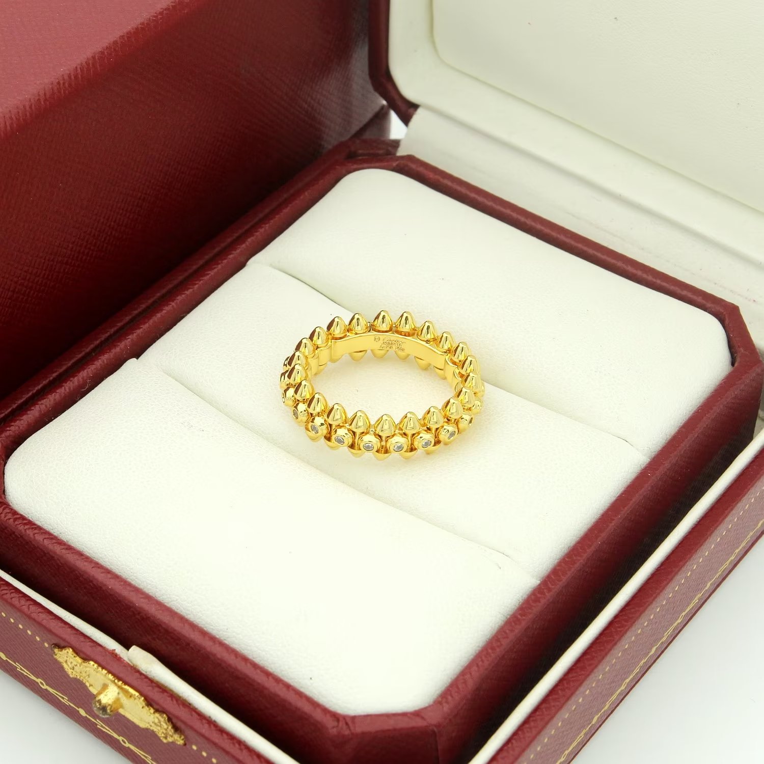 Cartier Clash de Cartier ring 18K yellow gold 18K rose gold 18K white gold diamond accents 6 7 8 9