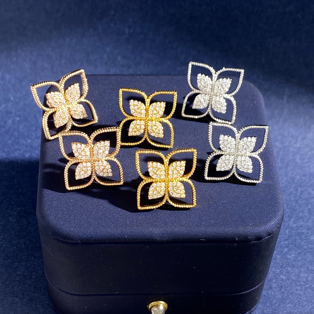 Roberto Coin Orecchini Love in Verona Oro giallo con pavé di diamanti trasparenti 2 5 cm