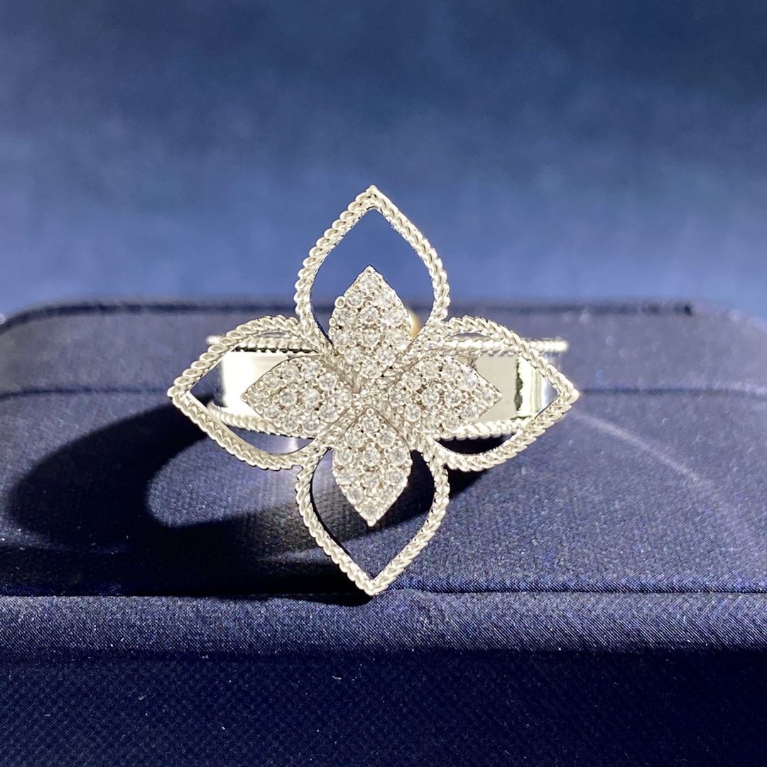 Roberto Coin Love in Verona Flower ring 18K rose gold with pave set white diamonds US 7