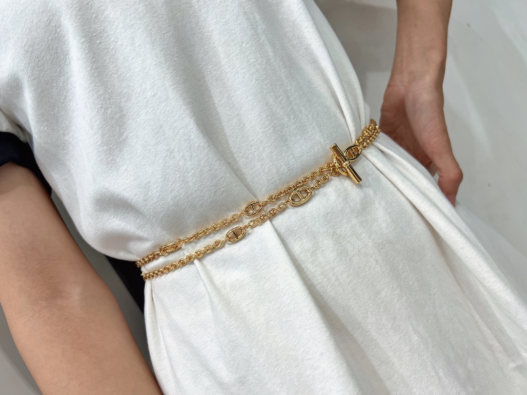 Collier Hermes Chaine d Ancre métal doré 120cm