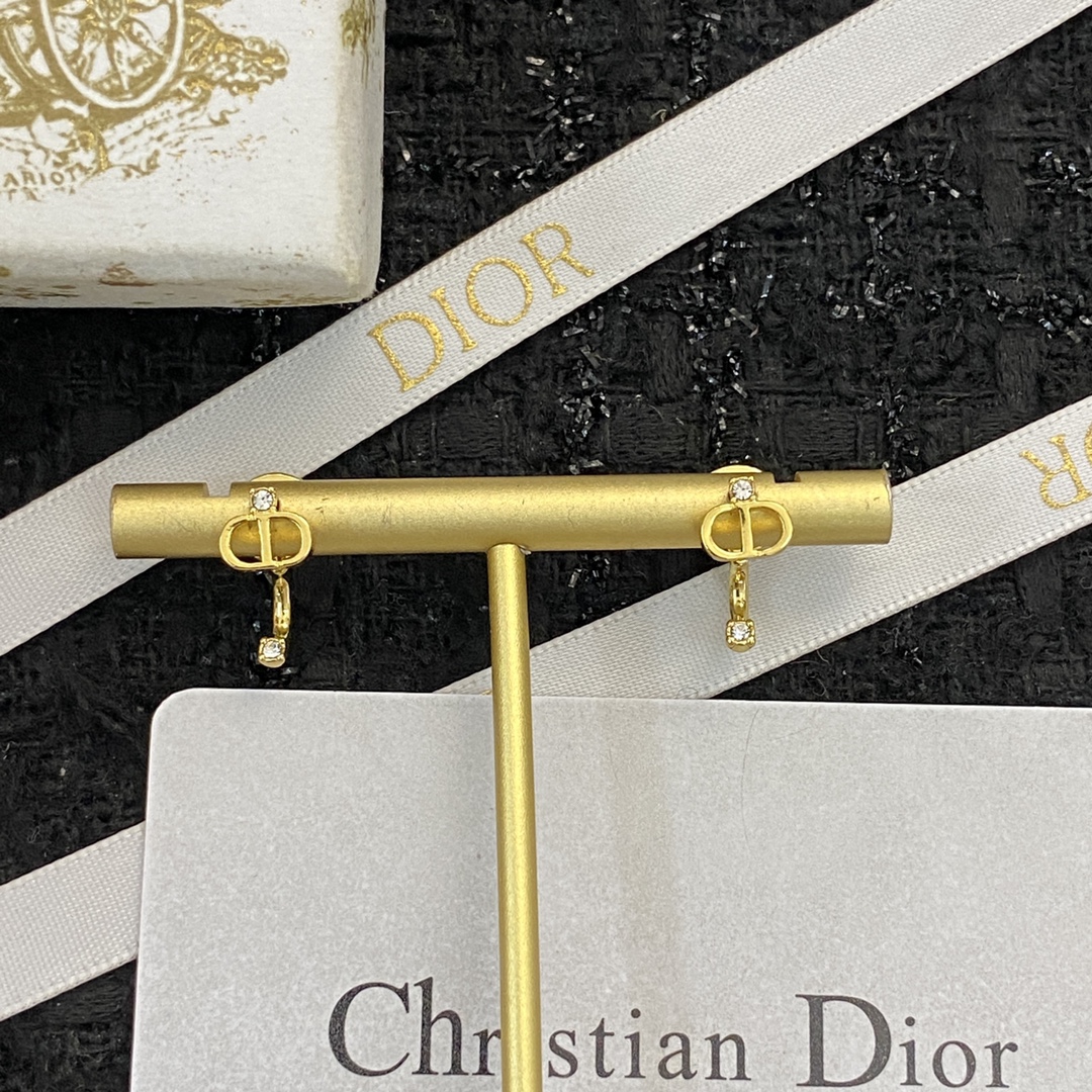 Dior Petit CD earrings Gold-tone metal with clear crystal accents One Size