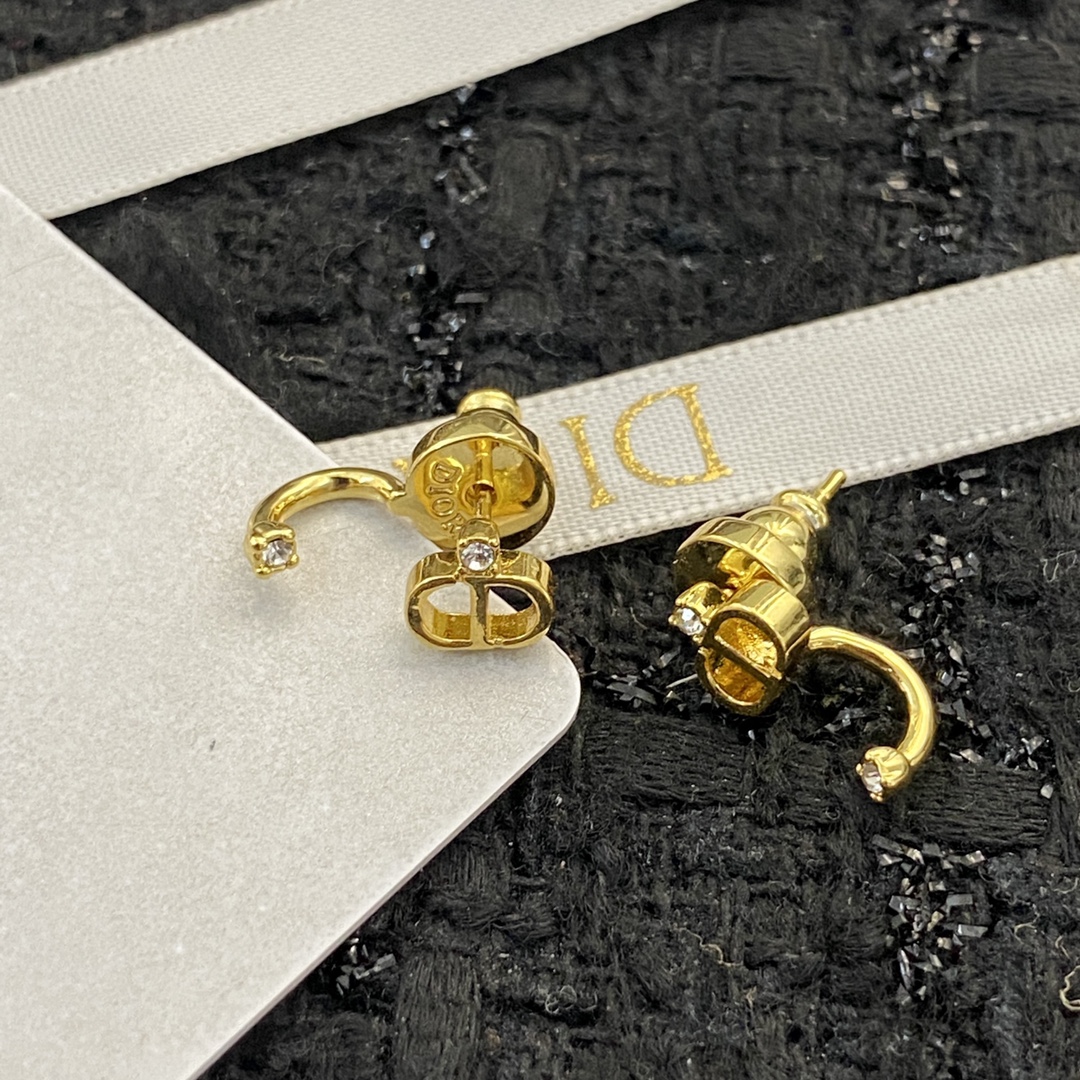 Dior Petit CD earrings Gold-tone metal with clear crystal accents One Size