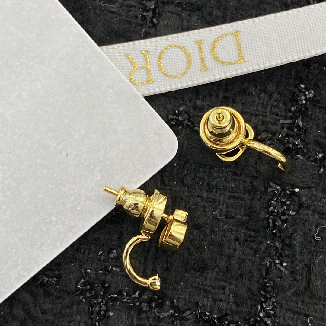 Dior Petit CD earrings Gold-tone metal with clear crystal accents One Size