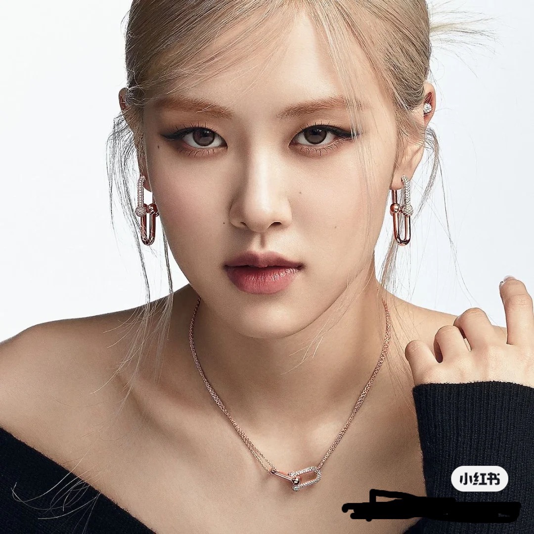 Tiffany HardWear Double Link Pave Pendant necklace Available in 18k yellow gold with clear pave diamonds 18k rose gold with clear pave diamonds and sterling silver with clear pave diamonds 18 inches
