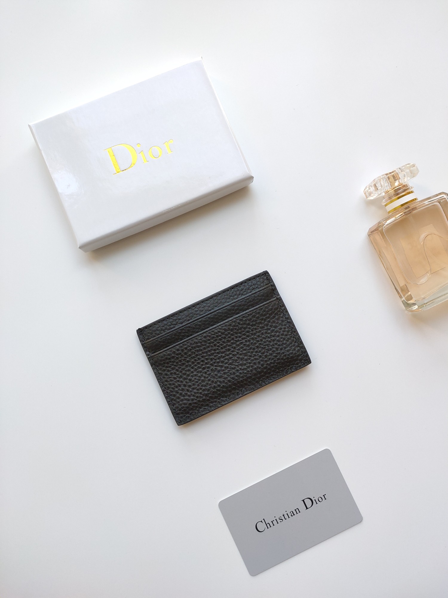Dior Logo Grained Calfskin Card Holder card holder Black grained calfskin with gold-tone metal logo 10 5 7 5cm