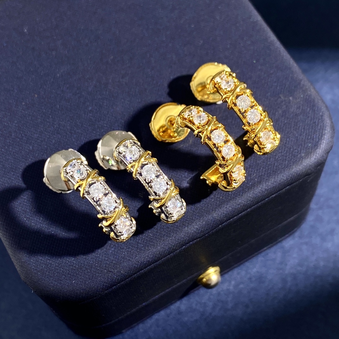 Tiffany Sixteen Stone X Hoop earrings yellow gold with clear round diamonds 15mm hoop diameter