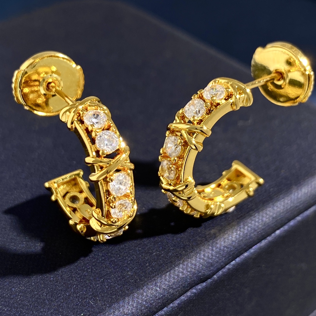 Tiffany Sixteen Stone X Hoop earrings yellow gold with clear round diamonds 15mm hoop diameter