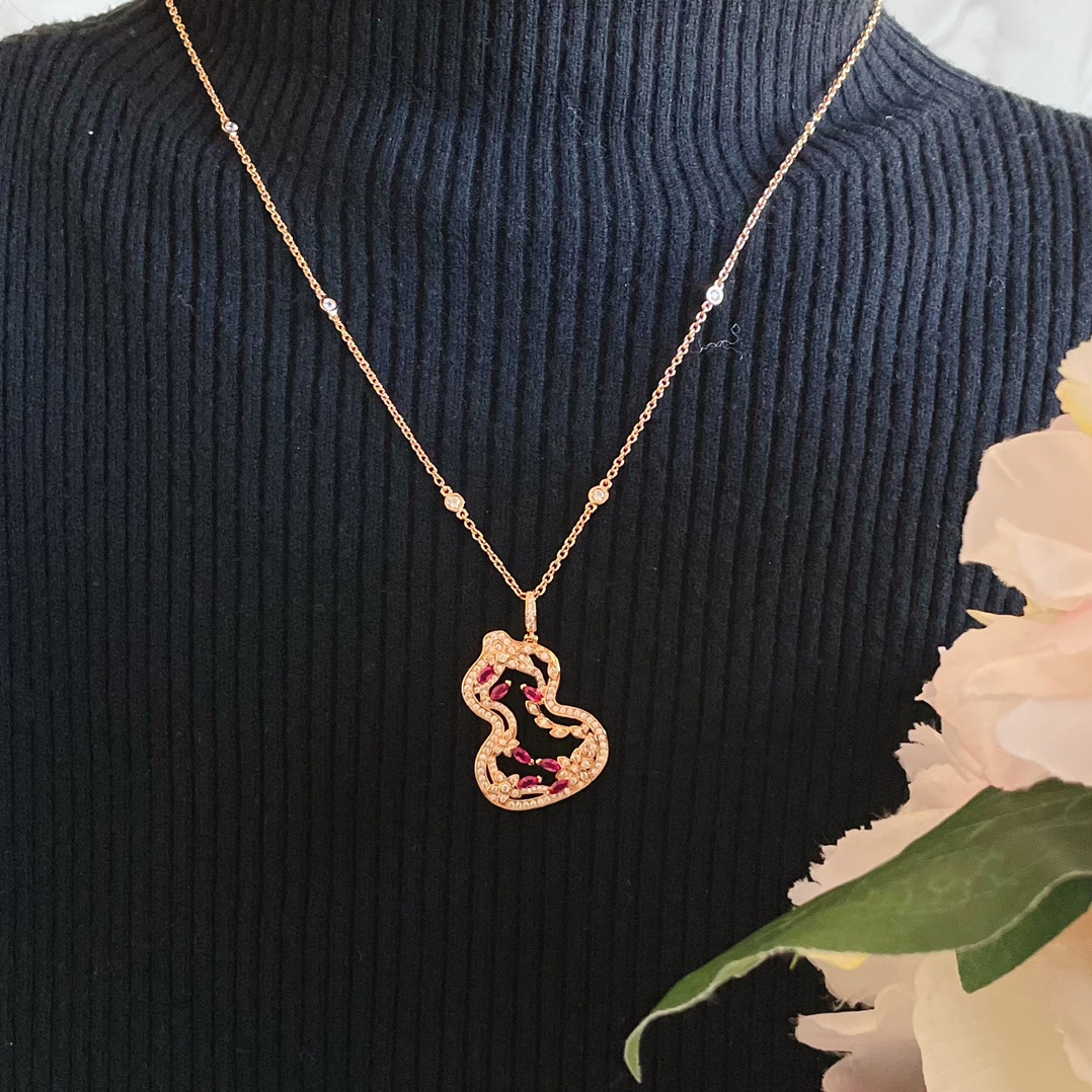 Qeelin Wulu Lace necklace 18k rose gold white diamond ruby 42cm with 5cm extender