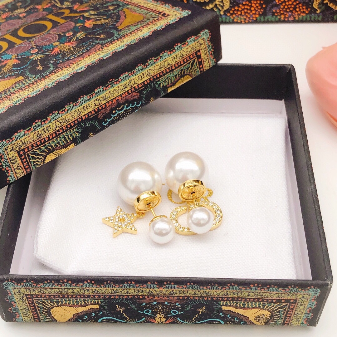 Dior Tribales CD Star Pearl Earrings earrings Gold-tone metal white resin pearls clear crystal rhinestones One Size drop length approx 2 5cm