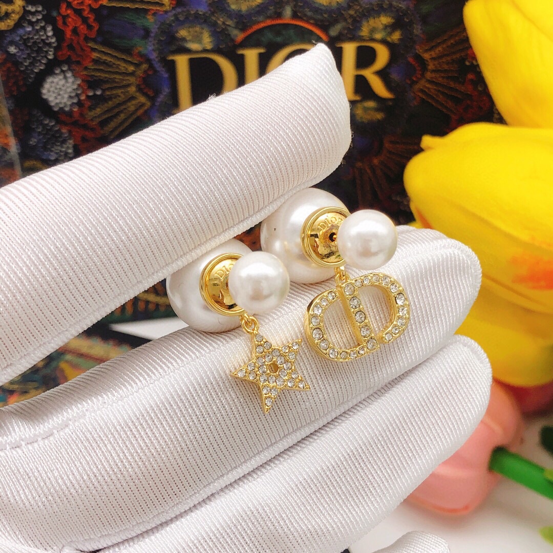 Dior Tribales CD Star Pearl Earrings earrings Gold-tone metal white resin pearls clear crystal rhinestones One Size drop length approx 2 5cm