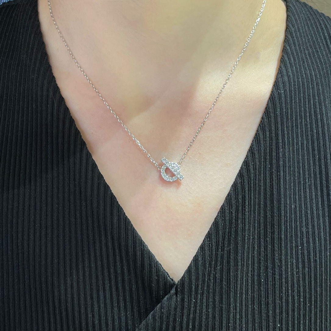 Collana Hermes Finesse OT Oro rosa Oro bianco con pietre chiare simili a diamanti 40 cm