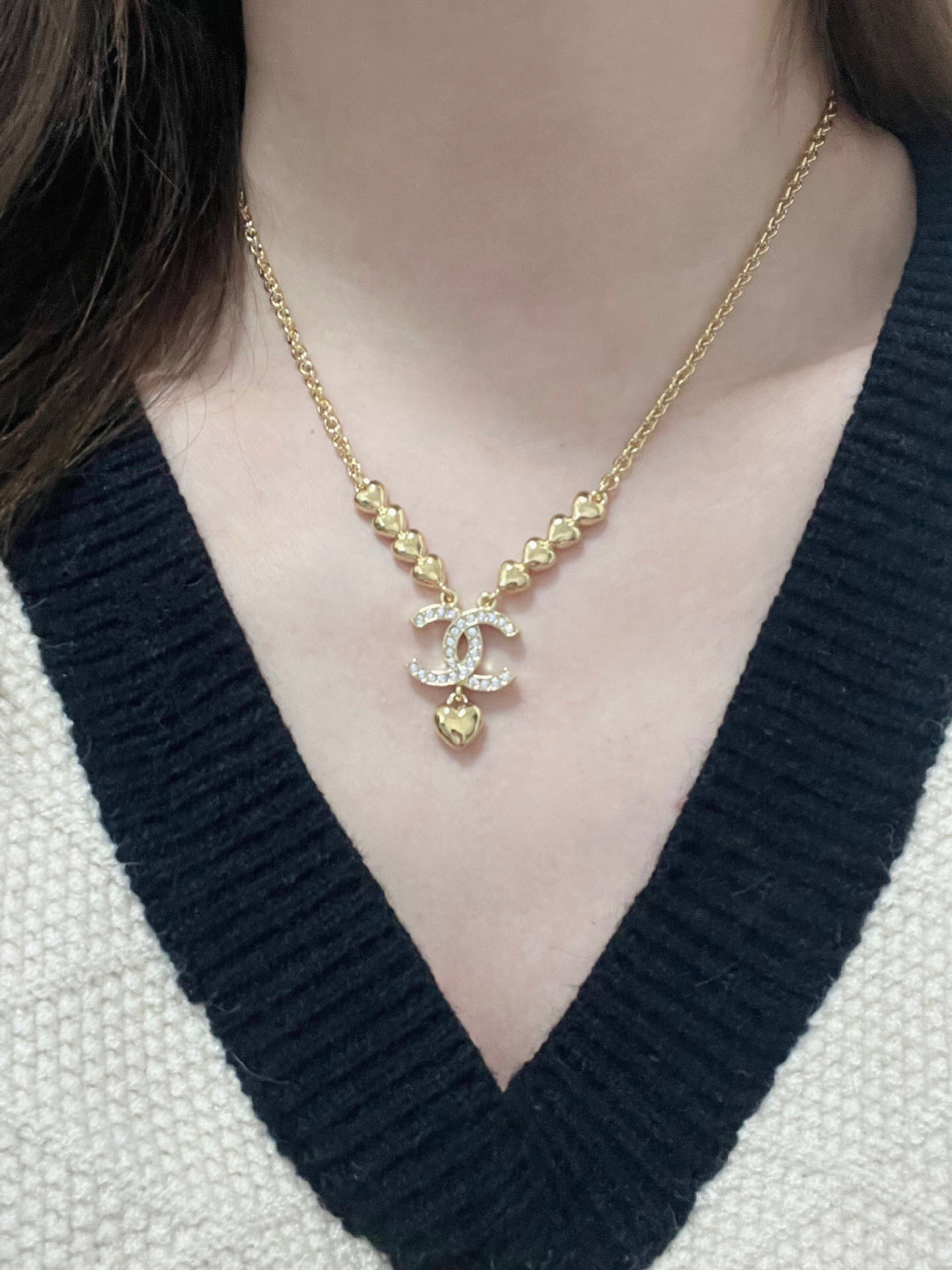 Chanel CC Heart Drop Necklace necklace Gold-tone metal with clear crystal accents and gold heart charm 42cm
