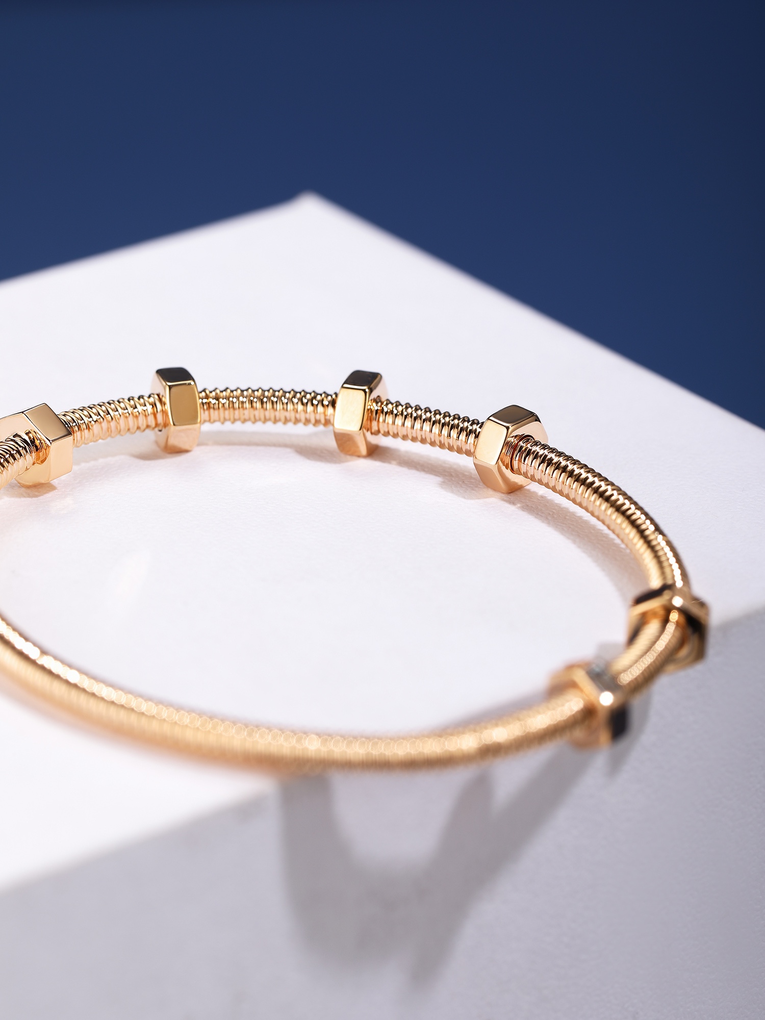 Cartier Ecrou de Cartier bracelet 18k rose gold 18k white gold no gemstones 17
