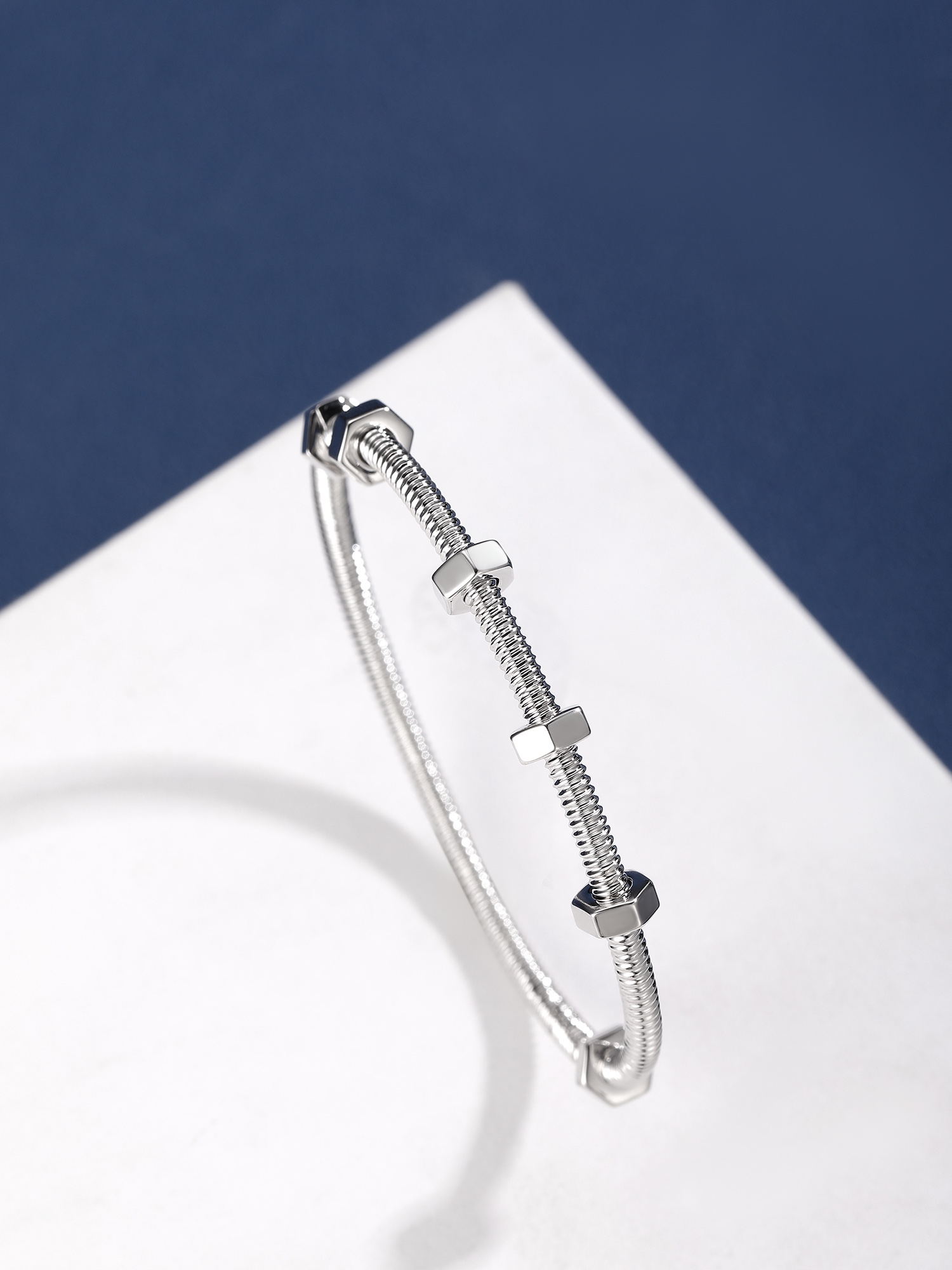Cartier Ecrou de Cartier bracelet 18k rose gold 18k white gold no gemstones 17