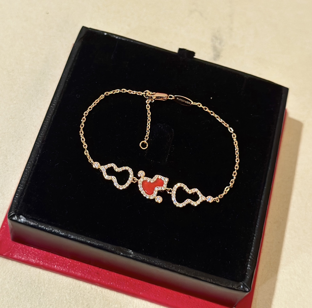 Qeelin WULU bracelet 18k rose gold red carnelian clear diamond 18cm