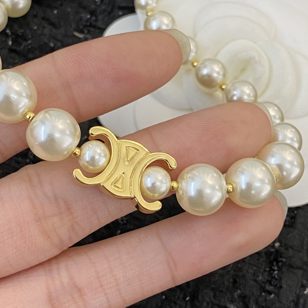 Celine Triomphe Pearl Choker necklace gold-tone metal cream white faux pearl 40cm with 5cm extender chain
