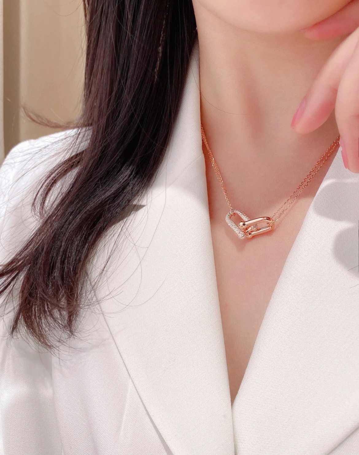 Tiffany HardWear Double Link Pendant necklace Silver-toned metal with clear pave diamonds Rose gold-toned metal with clear pave diamonds Yellow gold-toned metal with clear pave diamonds 45cm