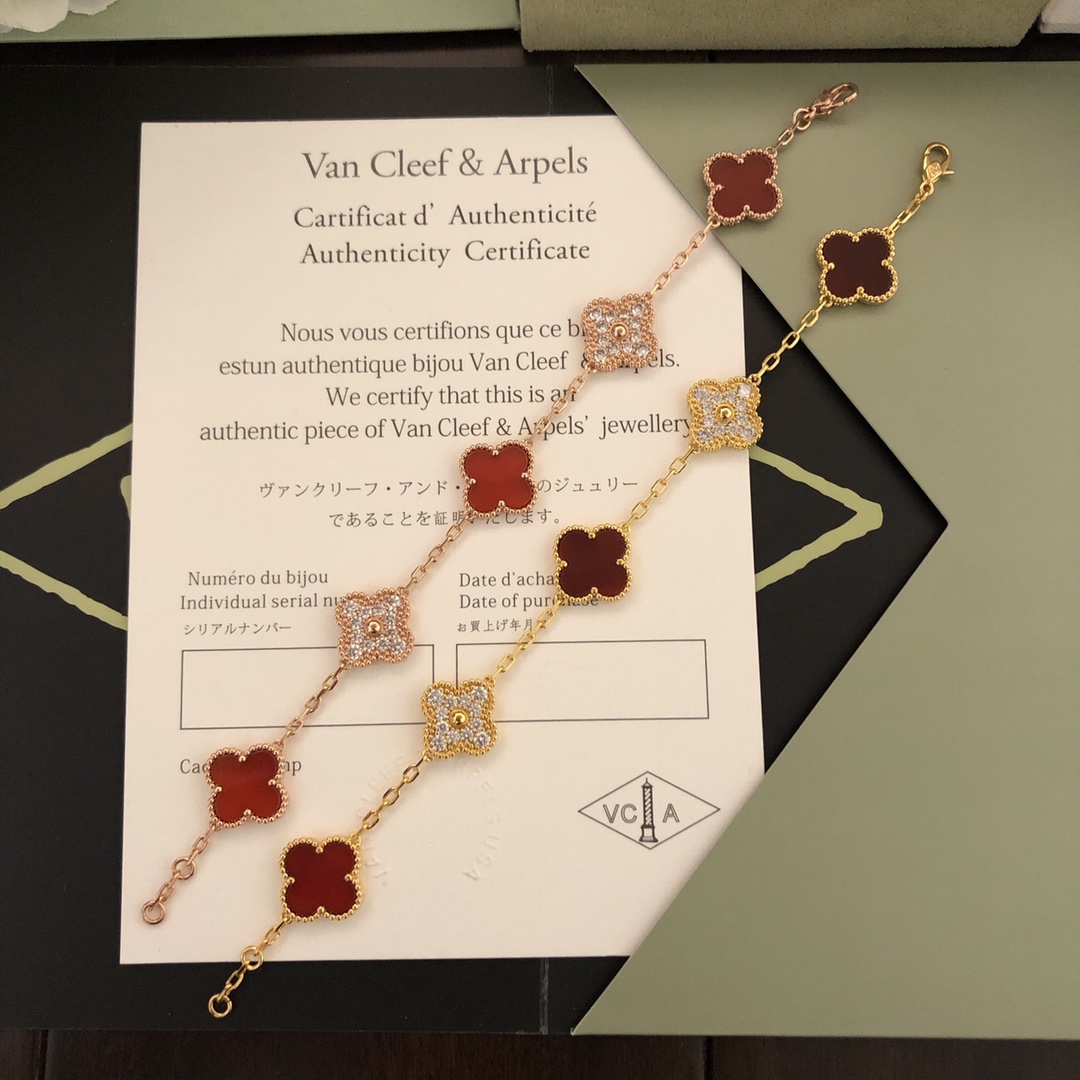 Van Cleef Arpels Vintage Alhambra bracelet 18k yellow gold with burgundy carnelian and clear diamond accents 18cm