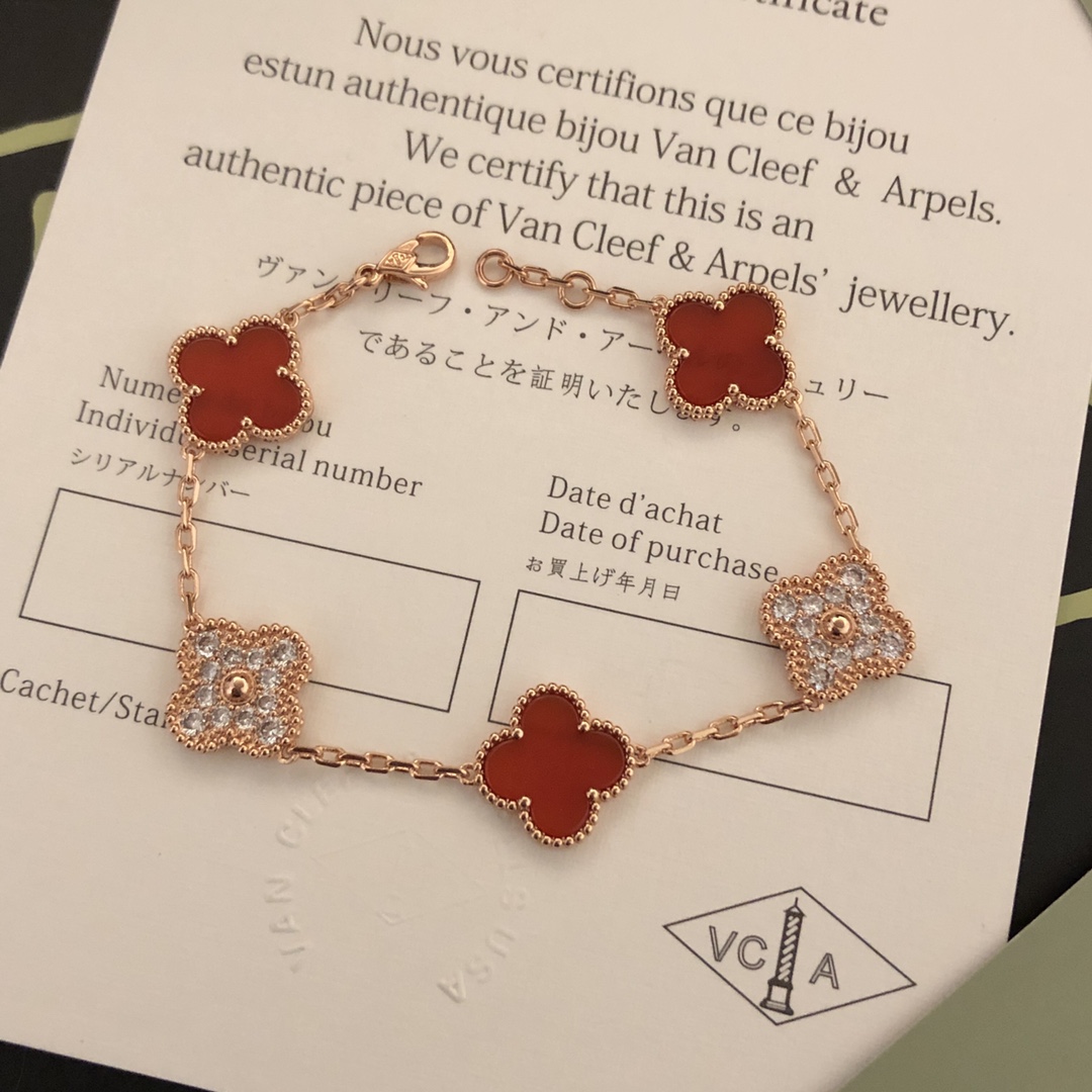 Van Cleef Arpels Vintage Alhambra bracelet 18k yellow gold with burgundy carnelian and clear diamond accents 18cm