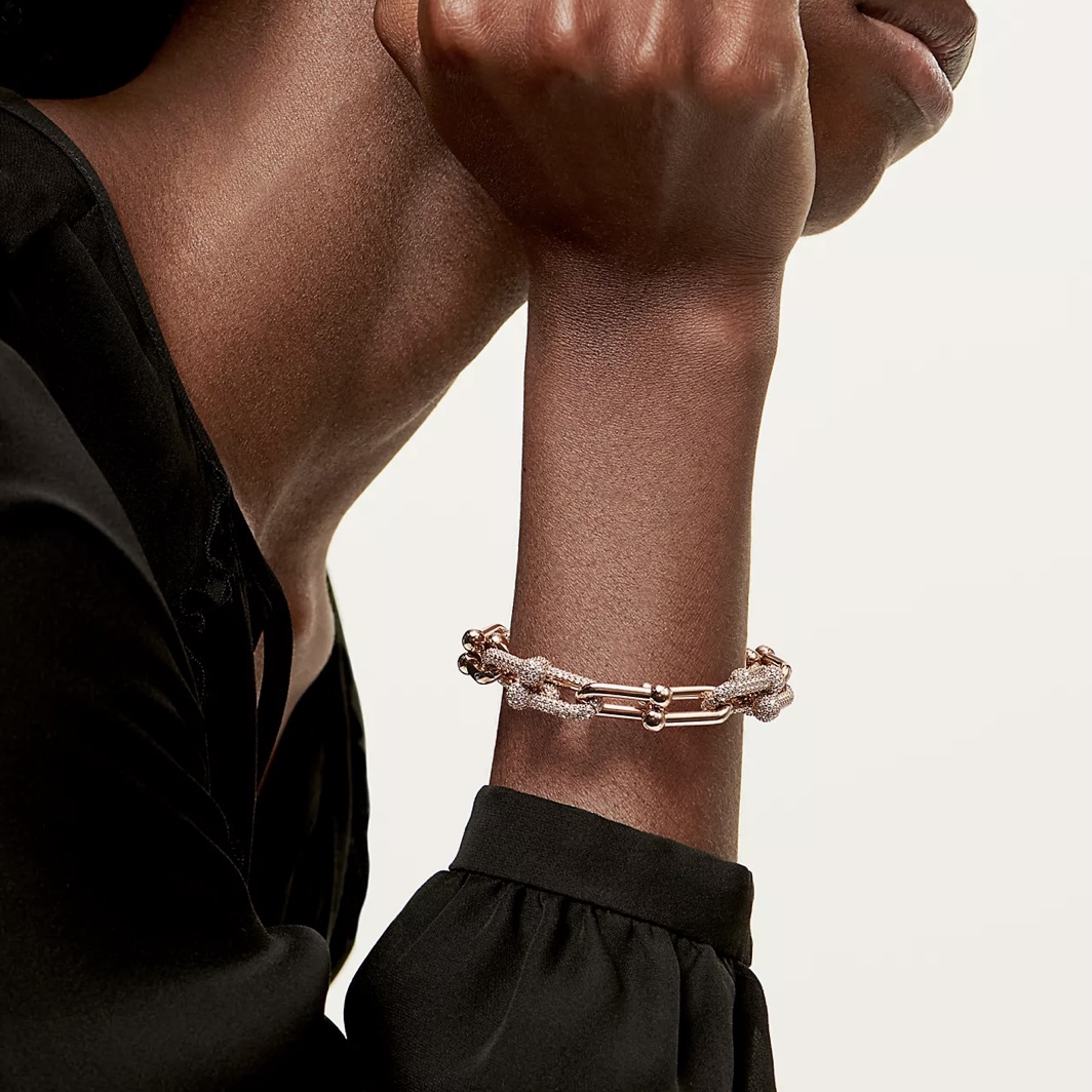 Bracelet Tiffany HardWear Métal argenté avec pavés transparents Métal doré rose avec pavés transparents Métal doré jaune avec pavés transparents 7 pouces