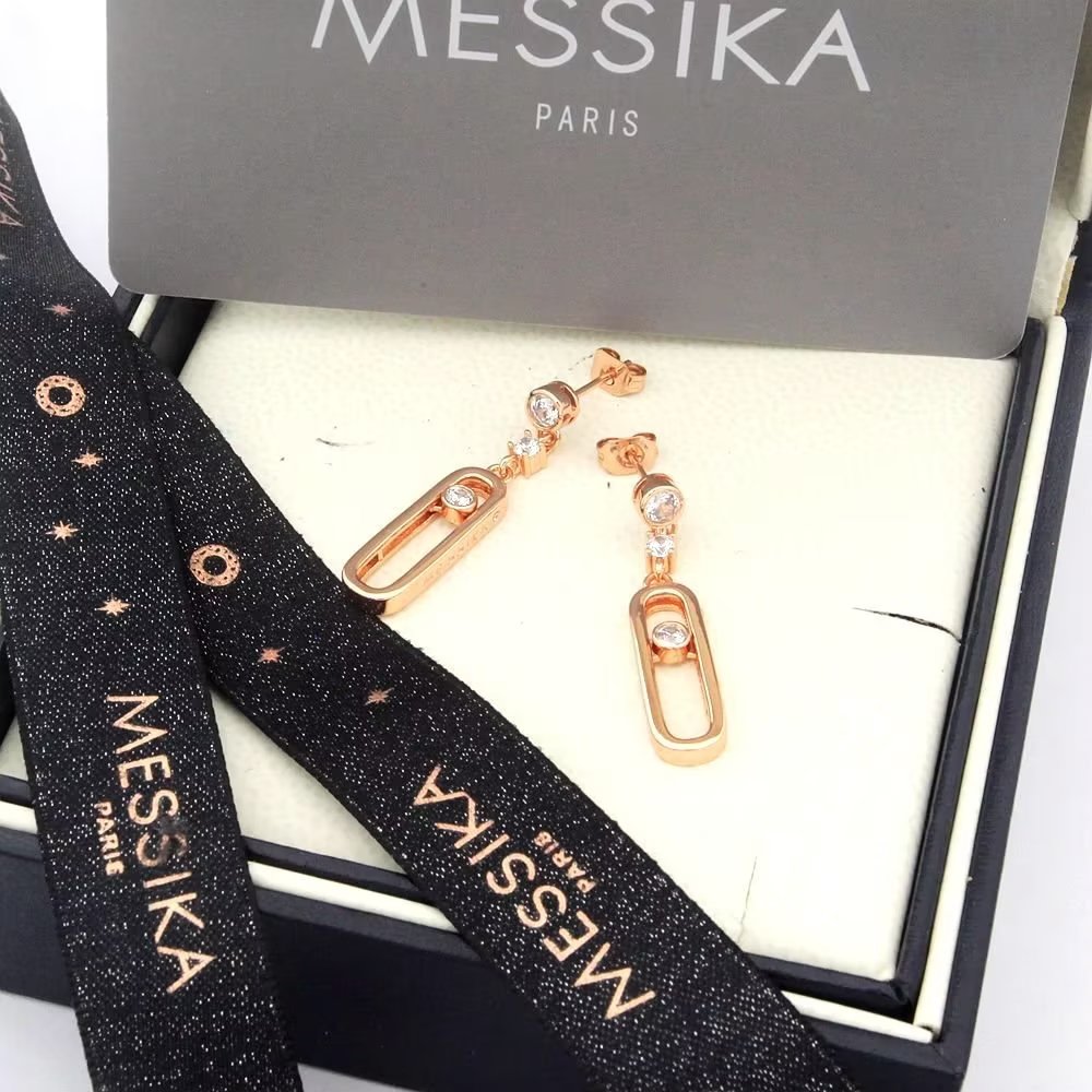 Messika Move Uno earrings Available in 18k white gold 18k rose gold 18k yellow gold with clear round diamonds One Size drop length 2cm