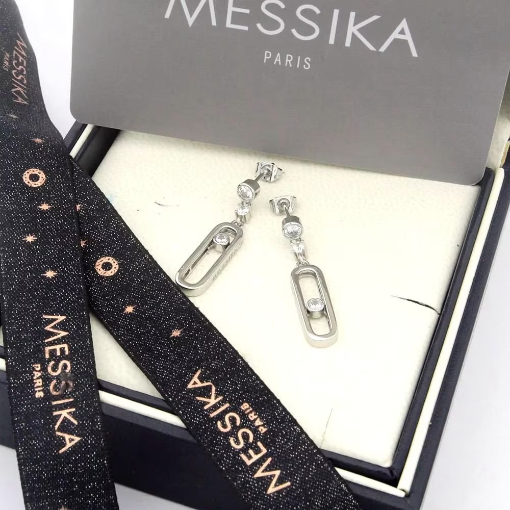 Messika Move Uno earrings Available in 18k white gold 18k rose gold 18k yellow gold with clear round diamonds One Size drop length 2cm