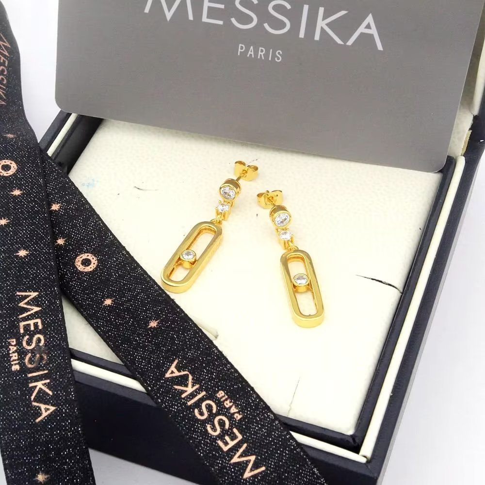 Messika Move Uno earrings Available in 18k white gold 18k rose gold 18k yellow gold with clear round diamonds One Size drop length 2cm