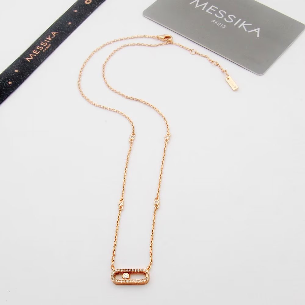 Messika Move Uno necklace Available in 18k rose gold with diamonds 18k white gold with diamonds 18k yellow gold with diamonds 45cm