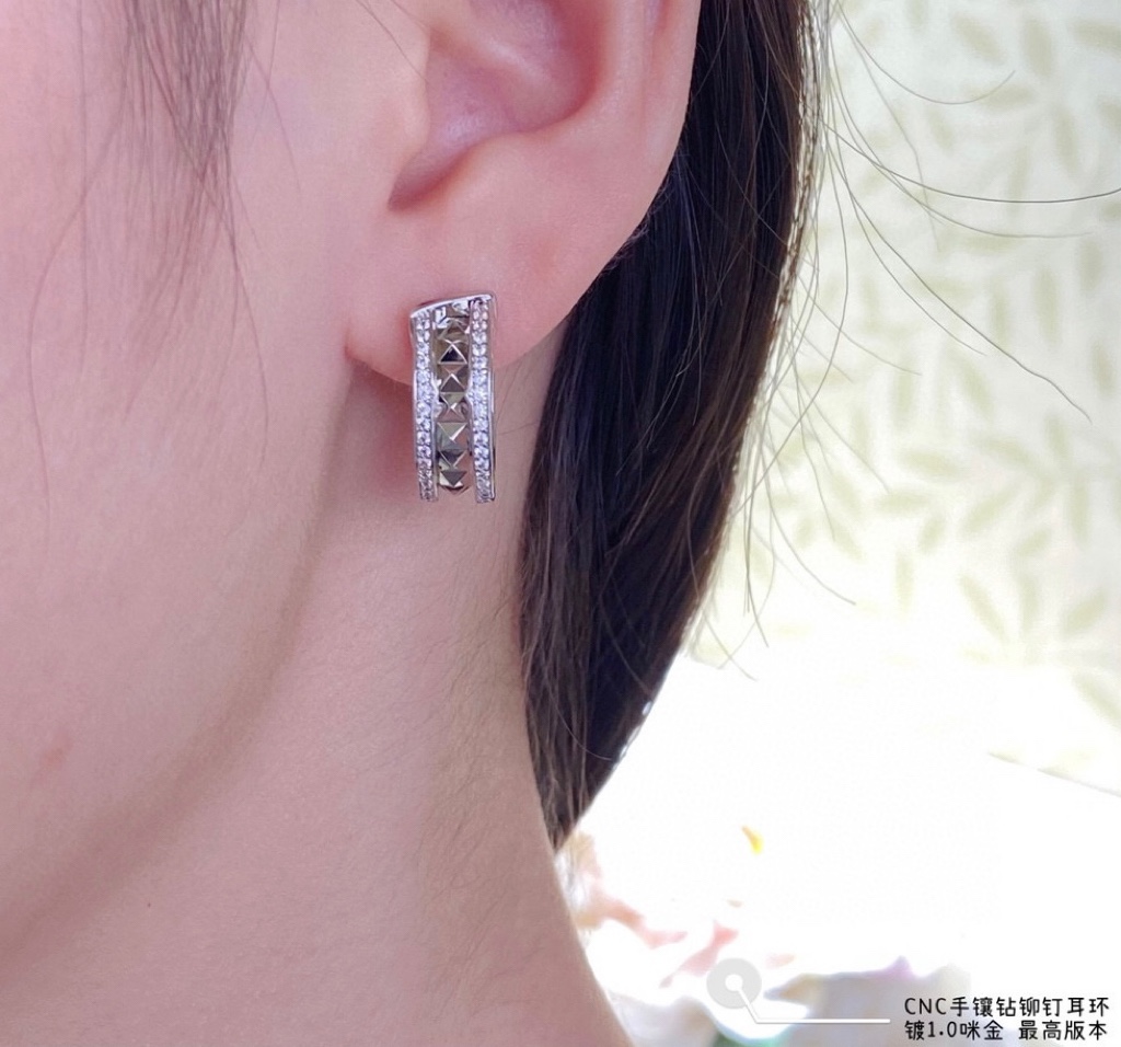 Bvlgari B zero1 Rock earrings 18k yellow gold with clear pave diamonds 18k white gold with clear pave diamonds 15mm outer diameter
