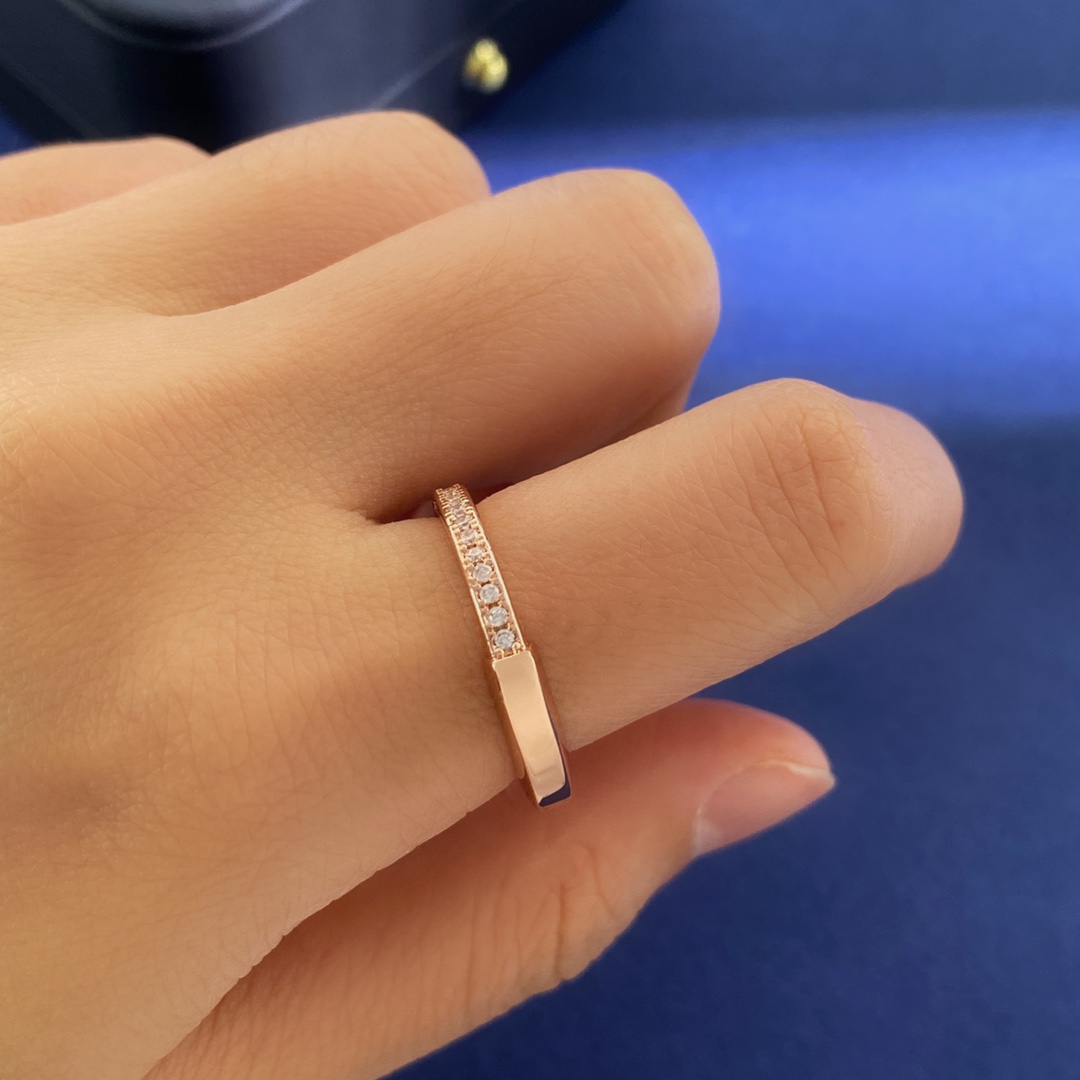 Tiffany Lock Ring ring Yellow gold white gold rose gold with clear diamond accents US 7