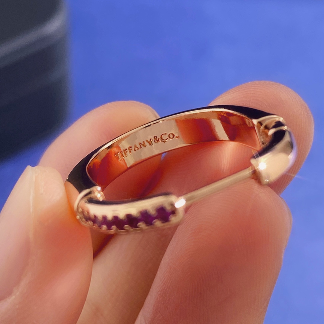 Tiffany Lock Hoop earrings 18k rose gold with pink sapphires 20mm hoop diameter