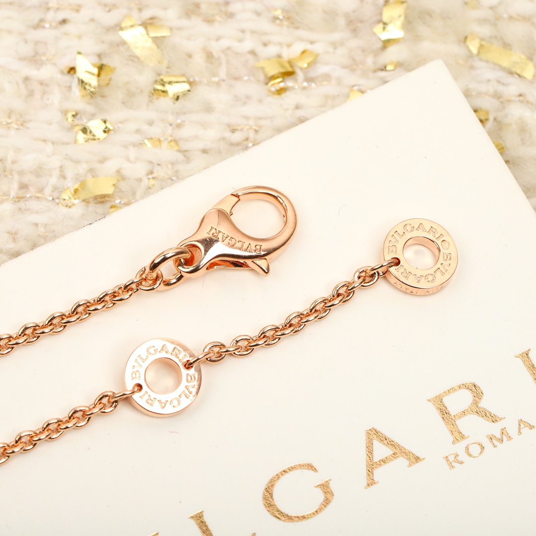 Bvlgari BVLGARI BVLGARI Skeleton necklace Rose gold metal with pink gemstones 40-45cm adjustable