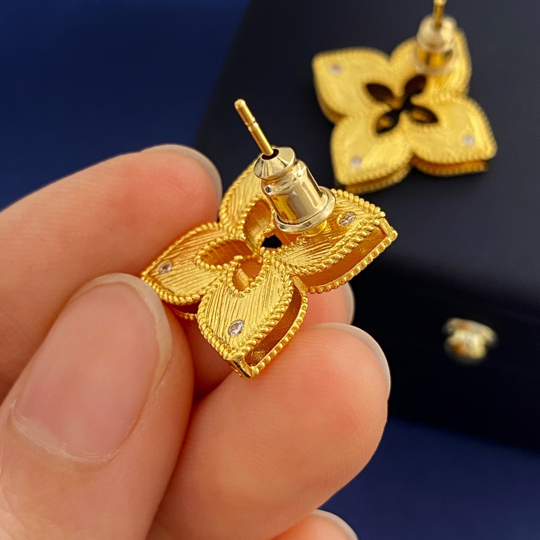 Roberto Coin Venetian Princess earrings Yellow gold with clear diamond accents Large