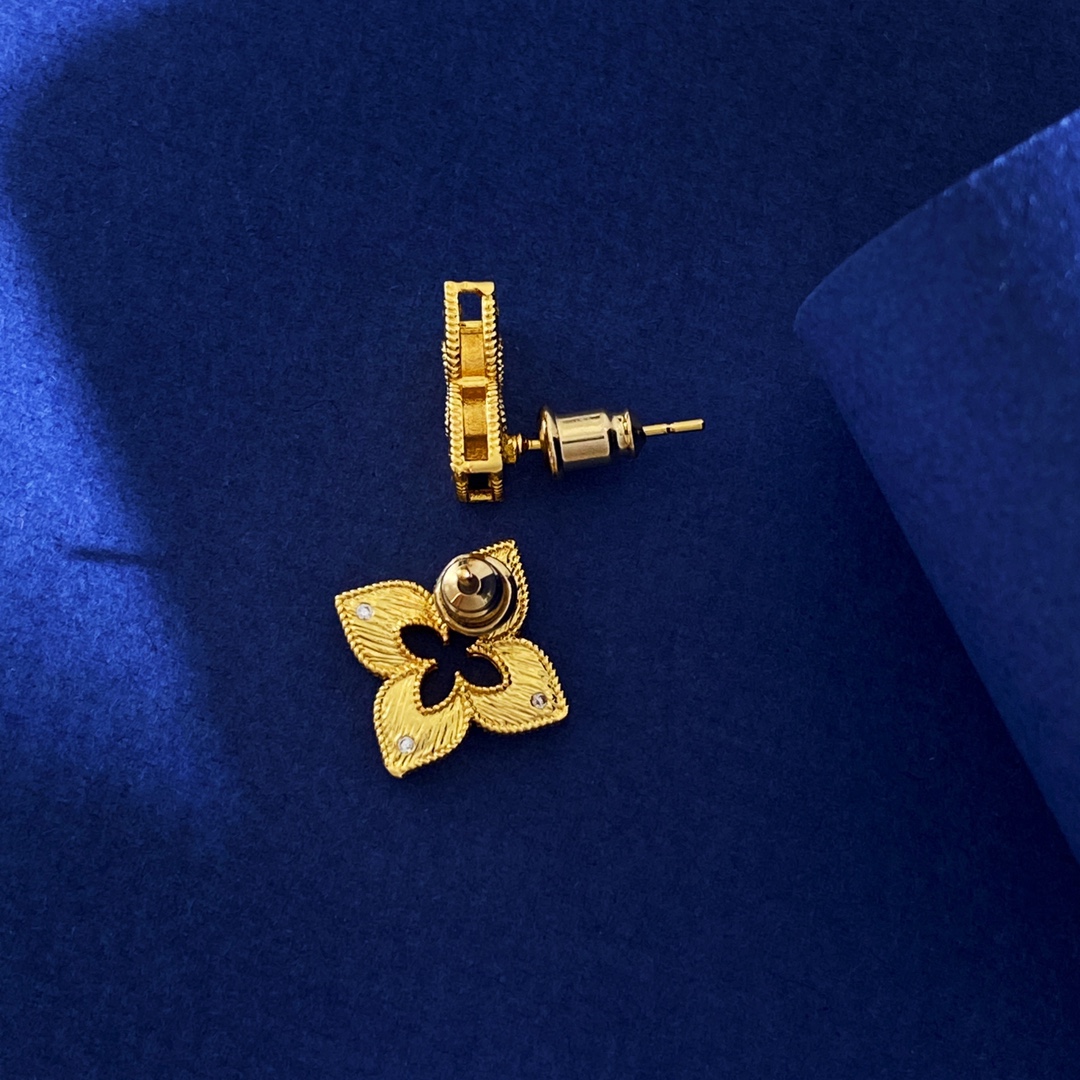 Van Cleef Arpels Venetian Princess earrings yellow gold with clear diamond accents 15mm