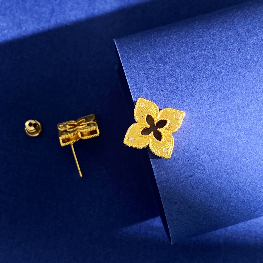 Van Cleef Arpels Venetian Princess earrings yellow gold with clear diamond accents 15mm