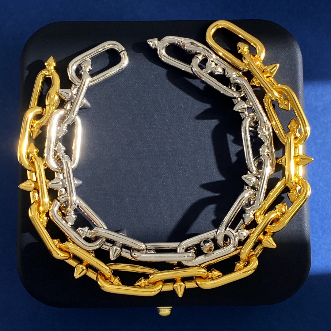 Tiffany Tiffany Titan by Pharrell Williams bracelet polished gold-tone metal polished silver-tone metal no gemstones 7 inches