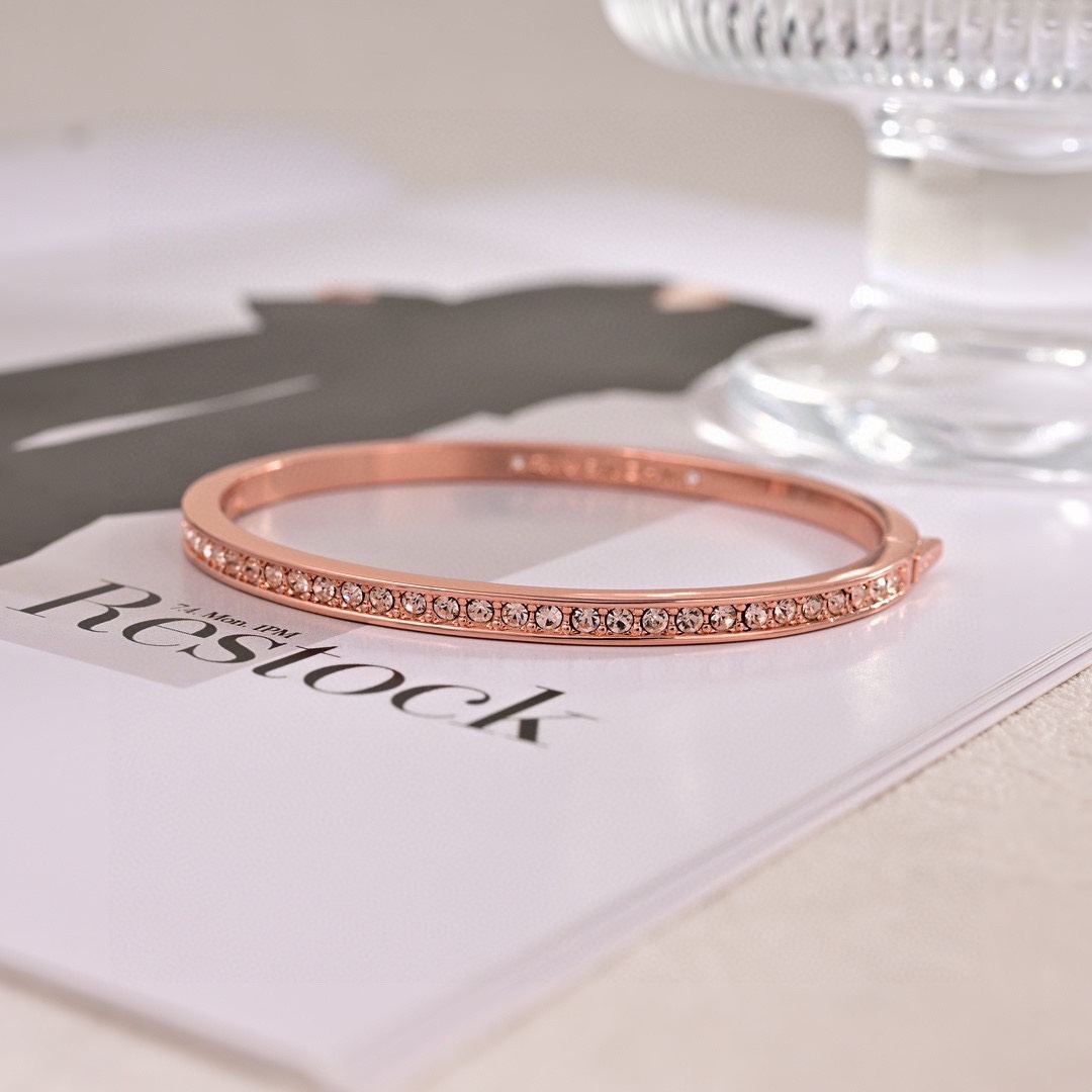 Luxury necklace