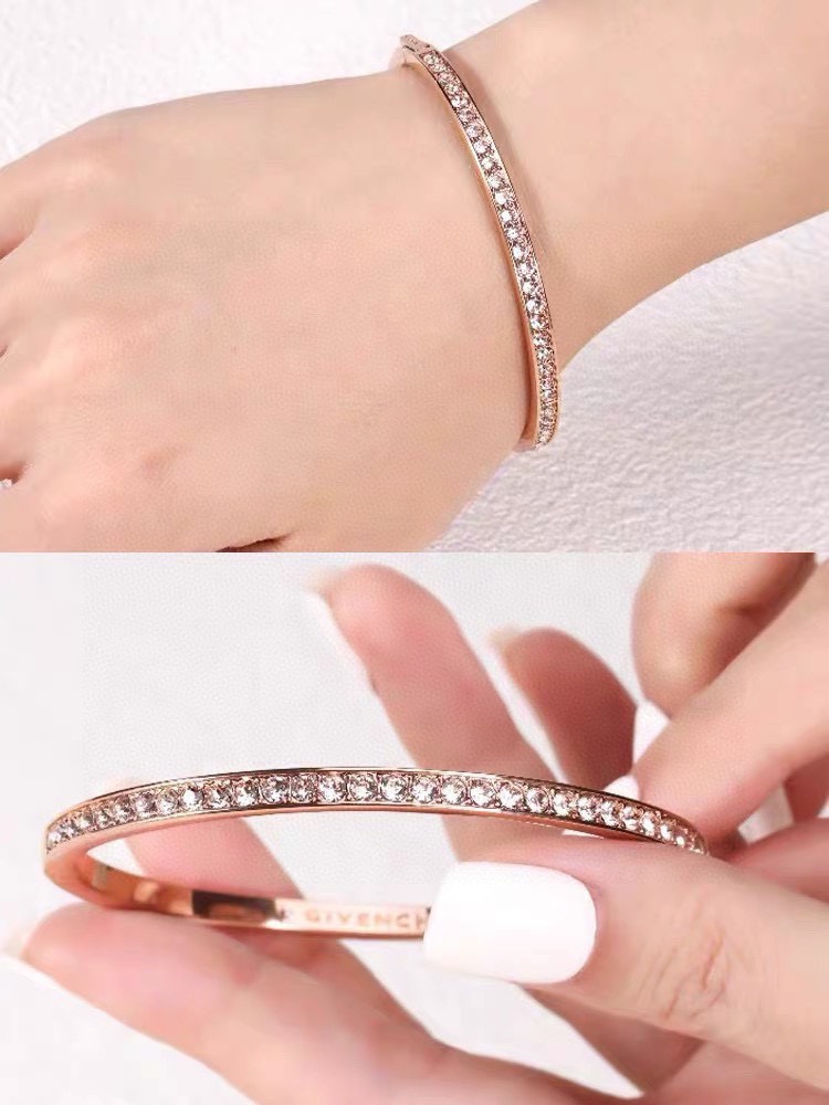 Luxury necklace