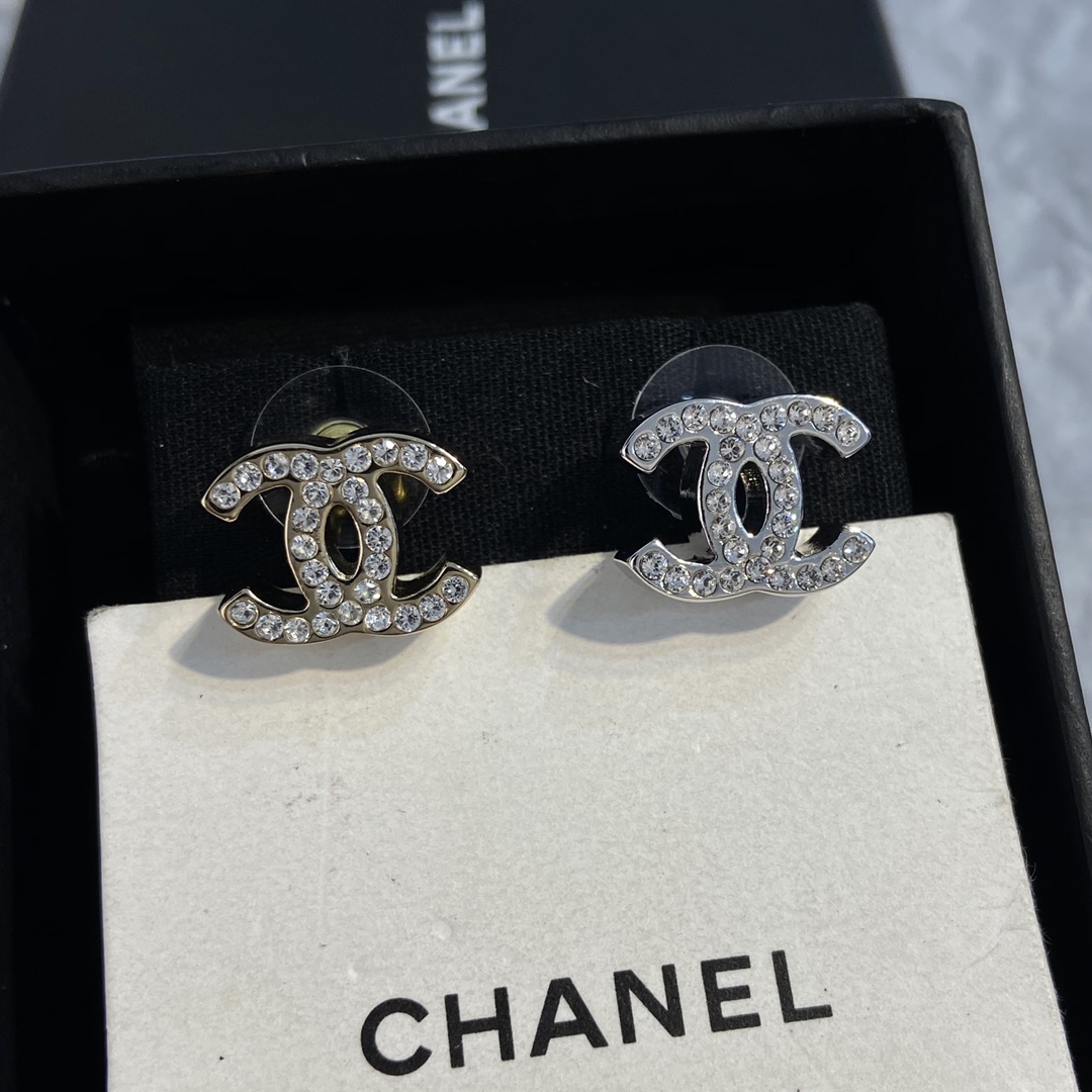 Chanel CC Logo Crystal Stud Earrings earrings Silver-toned metal with clear faceted crystals 1 2cm stud diameter