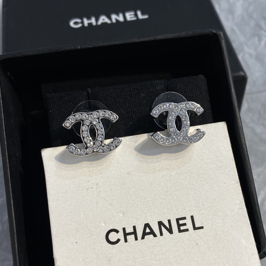 Chanel CC Logo Crystal Stud Earrings earrings Silver-toned metal with clear faceted crystals 1 2cm stud diameter