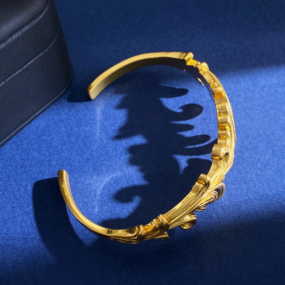 Luxury necklace