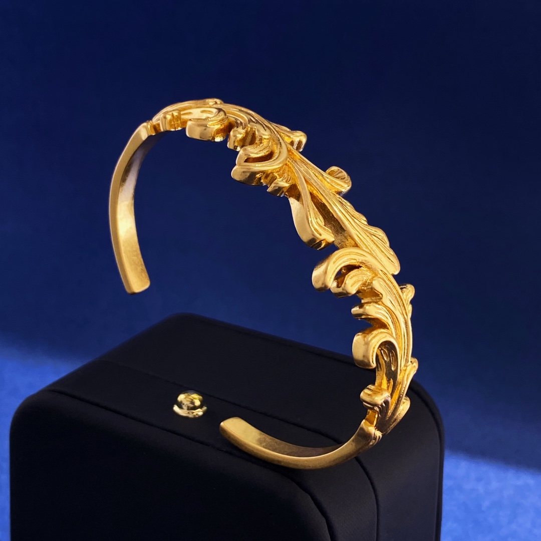 Luxury necklace